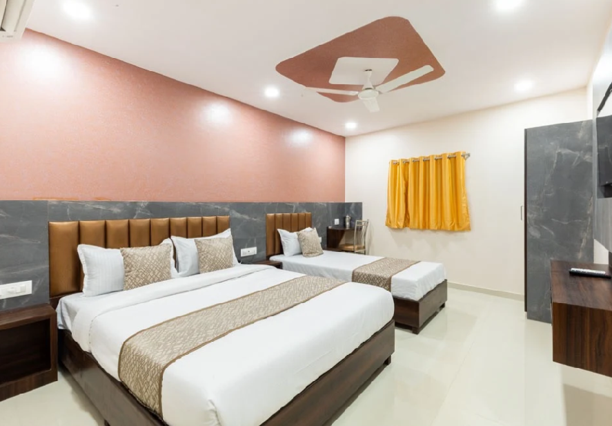 1 x Triple bed room
